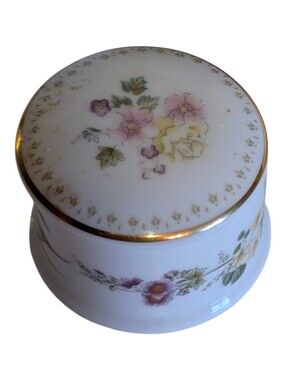 Wedgewood Mirabelle Fine Bone China Trinket Box -EUC!